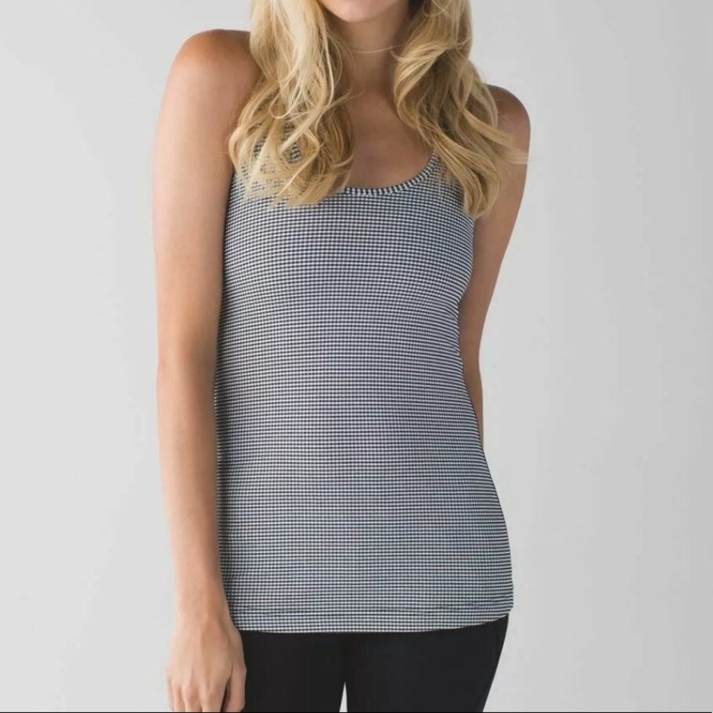 Lululemon - Cool Racerback (Size 4)